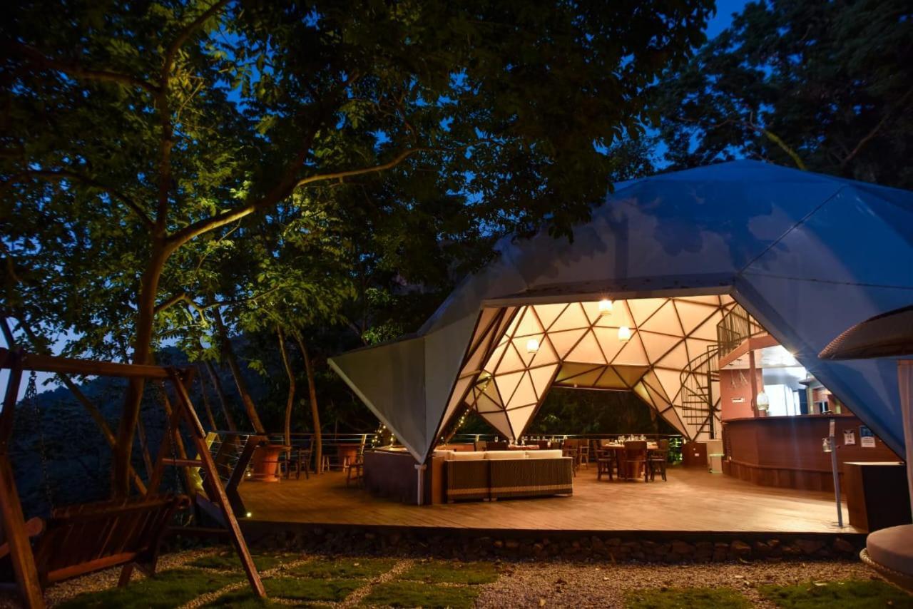 Готель Trekker Glamping Мінка Екстер'єр фото